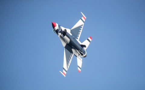 Cruises during the 2017 Huntington Beach Air Show!